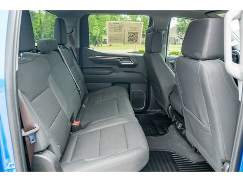 Used 2023 Chevrolet Silverado 1500 RST w/ Z71 Off-Road Package AWD/4WD image 17