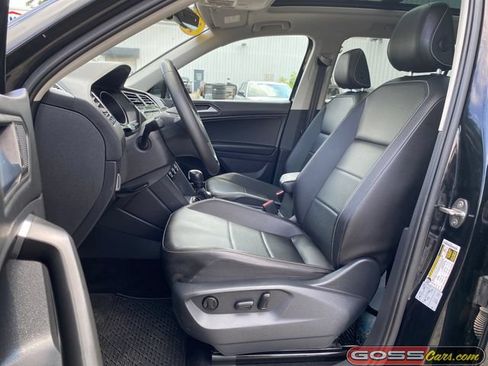 Used 2021 Volkswagen Tiguan SE AWD/4WD image 24