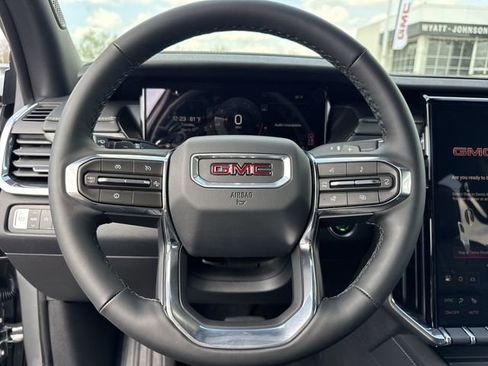 New 2026 GMC Acadia Elevation w/ Elevation Premium Package FWD image 18
