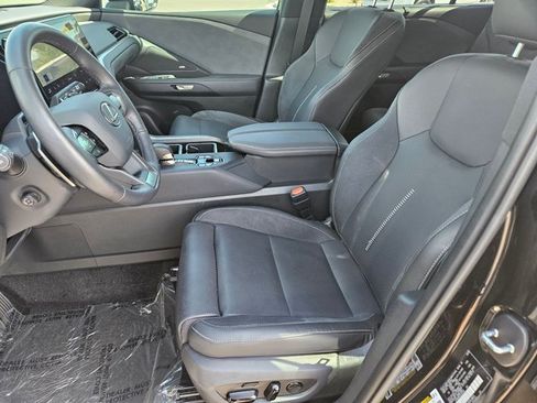 Used 2025 Lexus TX 350 AWD w/ Technology Package image 17