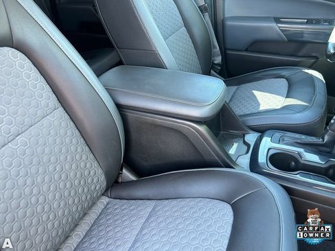 Used 2019 Chevrolet Colorado Z71 AWD/4WD image 11