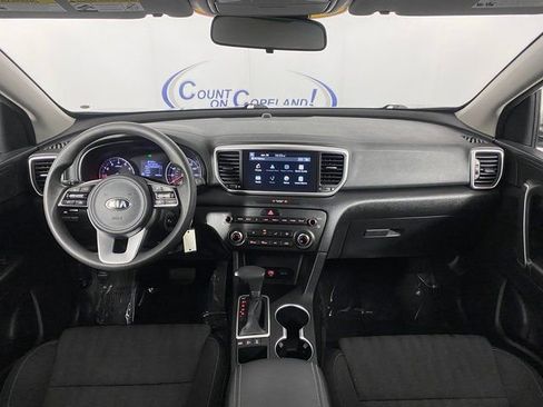 Used 2022 Kia Sportage LX image 12