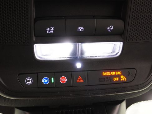 New 2026 Chevrolet Equinox LT image 24