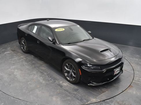 Used 2019 Dodge Charger GT image 31