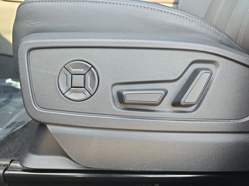 Certified 2025 Audi Q5 Premium Plus w/ Premium Plus image 27