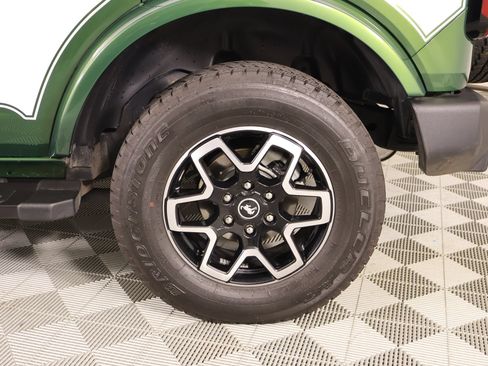 Used 2024 Ford Bronco Outer Banks AWD/4WD image 19