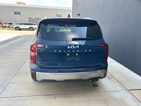 Used 2025 Kia Telluride S FWD image 5