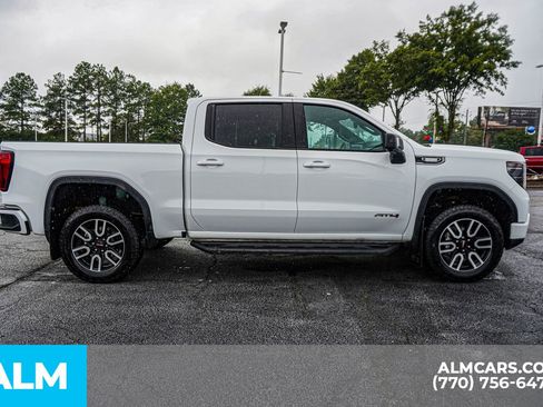 Used 2025 GMC Sierra 1500 AT4 w/ Technology Package image 10