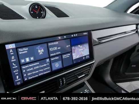 Used 2021 Porsche Cayenne image 14