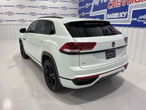 Used 2023 Volkswagen Atlas Cross Sport SEL R-Line AWD/4WD image 5