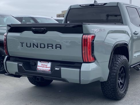 Certified 2025 Toyota Tundra Platinum w/ TRD Off-Road Package AWD/4WD image 4