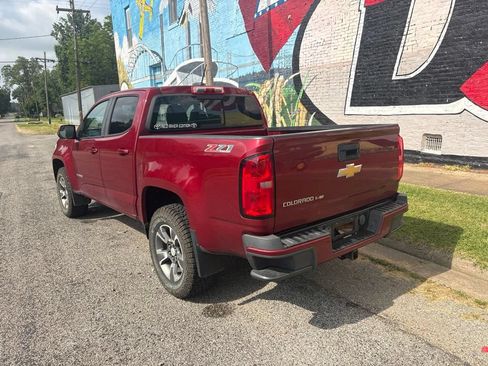 Used 2018 Chevrolet Colorado Z71 AWD/4WD image 5