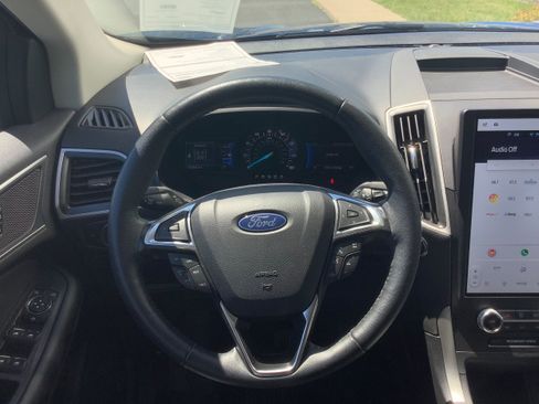Certified 2024 Ford Edge SEL w/ Convenience Package AWD/4WD image 8
