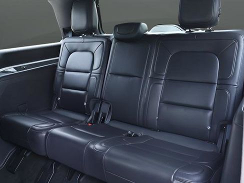 Used 2024 Lincoln Navigator Reserve AWD/4WD image 20