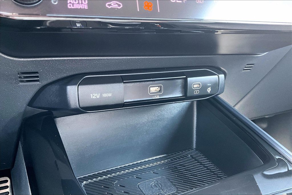 Used 2023 Kia Niro Wave w/ Wave Preserve Package FWD image 22