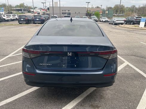 Used 2023 Honda Accord EX image 9