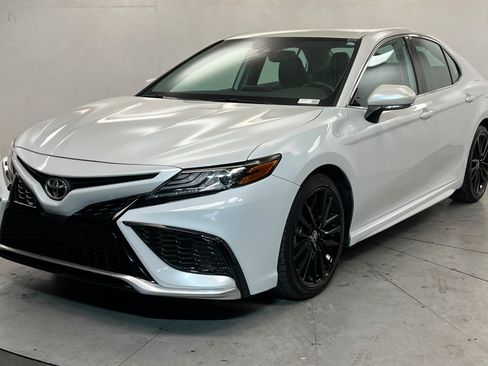 Used 2021 Toyota Camry XSE w/ Carpet Mat Package (TMS) FWD image 1