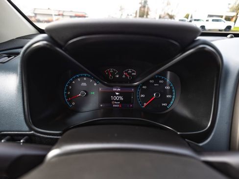 Used 2022 Chevrolet Colorado Z71 w/ Trail Boss Package image 16