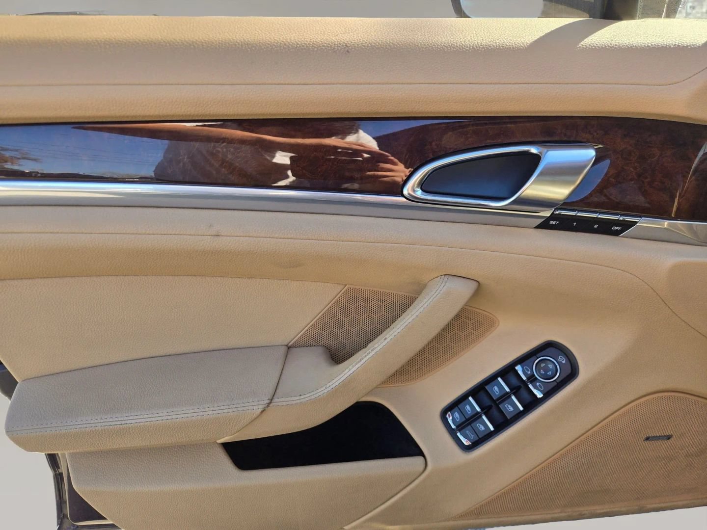 Used 2011 Porsche Panamera image 9