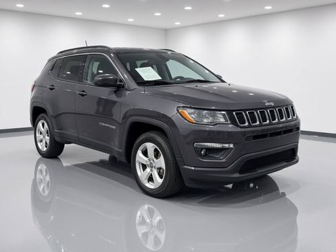 Used 2021 Jeep Compass Latitude AWD/4WD image 8