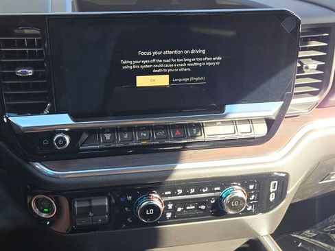 New 2026 GMC Sierra 2500 SLT w/ SLT Convenience Package image 30