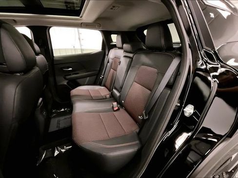 New 2026 Nissan Kicks SR w/ SR Premium Package AWD/4WD image 10