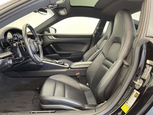 Used 2021 Porsche 911 Carrera RWD image 5