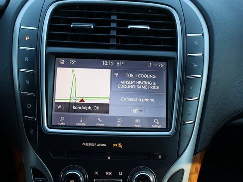 Used 2020 Lincoln Nautilus Reserve image 7