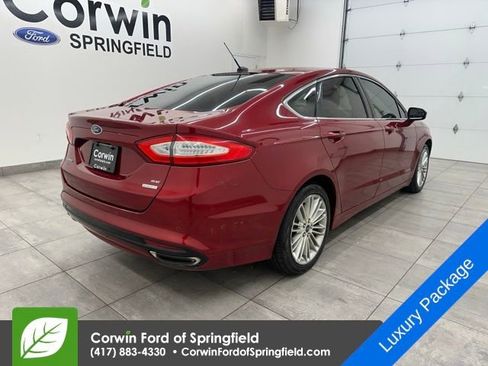 Used 2016 Ford Fusion SE w/ Equipment Group 202A image 4