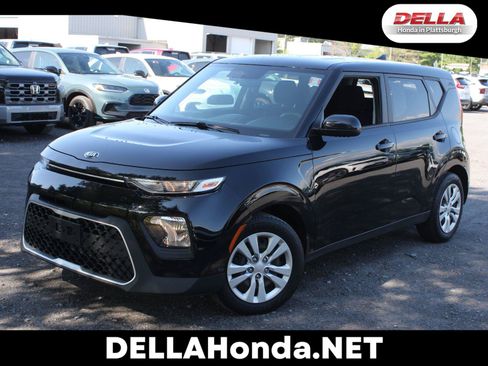 Used 2021 Kia Soul LX FWD image 1