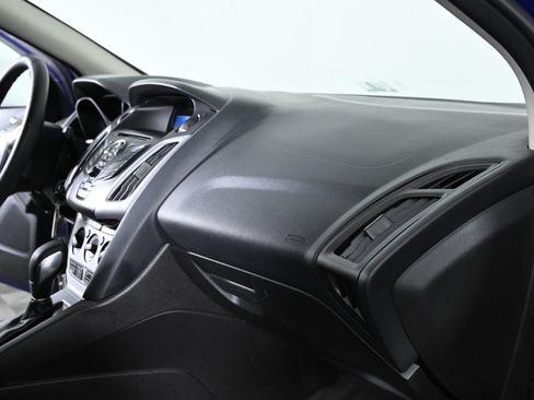 Used 2012 Ford Focus SE FWD image 16