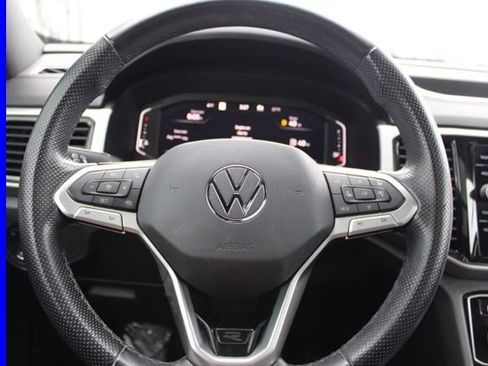 Used 2022 Volkswagen Atlas Cross Sport SEL R-Line image 31