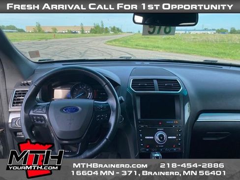 Used 2017 Ford Explorer Sport AWD/4WD image 12