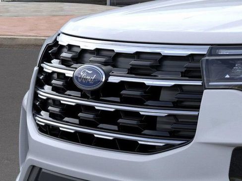 New 2026 Ford Explorer Active w/ Active Comfort Package image 17