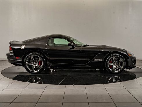 Used 2006 Dodge Viper SRT-10 image 4