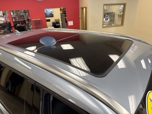 Used 2021 Toyota Highlander Platinum image 18