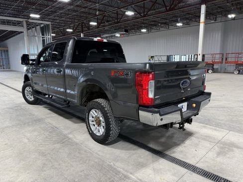 Used 2019 Ford F250 XLT w/ XLT Value Package image 4