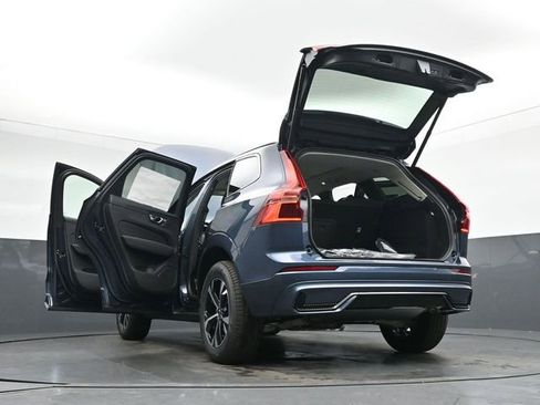 New 2026 Volvo XC60 B5 Core w/ Climate Package image 55