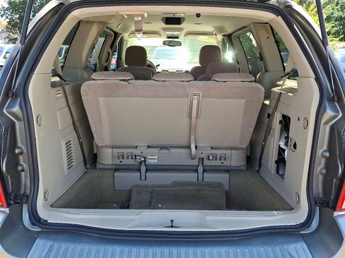 Used 2004 Ford Freestar SEL image 28