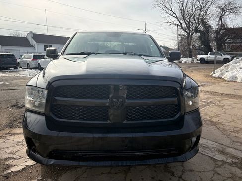 Used 2015 RAM 1500 Express w/ Black Ram 1500 Express Group image 2