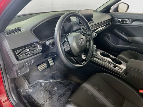 Used 2023 Honda Civic Sport image 9
