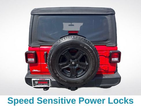 Used 2018 Jeep Wrangler Unlimited Sport S AWD/4WD image 5