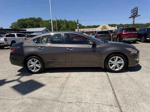 Used 2013 Nissan Altima 2.5 SL FWD image 4