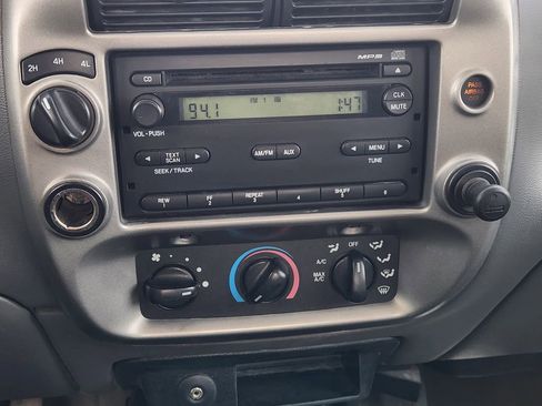 Used 2009 Ford Ranger XLT image 15