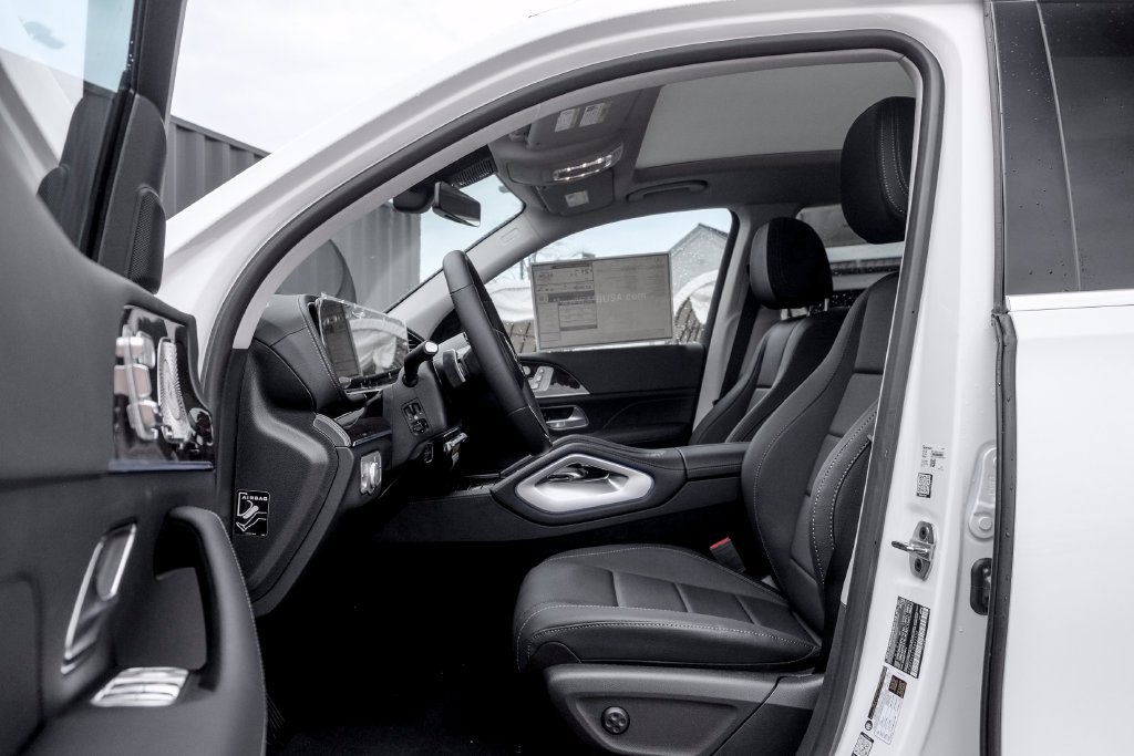 Used 2026 Mercedes-Benz GLS 450 4MATIC image 11