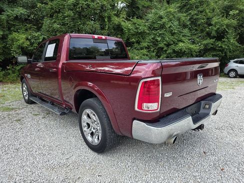 Used 2018 RAM 1500 Laramie w/ Convenience Group AWD/4WD image 3