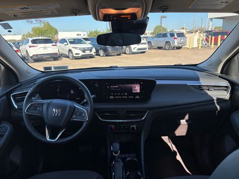 Used 2025 Buick Encore GX Preferred image 31