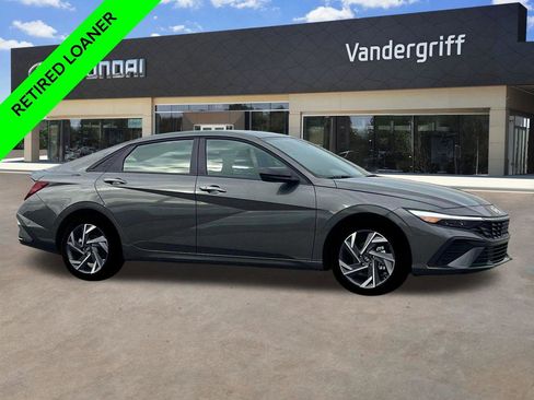 New 2025 Hyundai Elantra Sport image 11