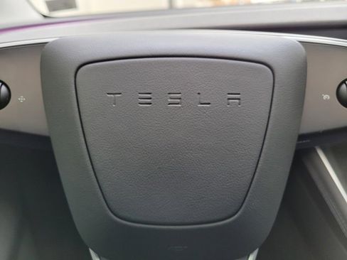 Used 2026 Tesla Model Y Long Range image 31