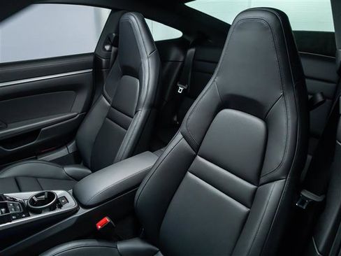 Used 2026 Porsche 911 Carrera image 5